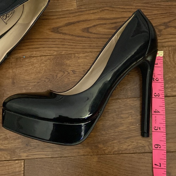 5-Inch Black Heals, Barely Worn - Picture 4 of 4